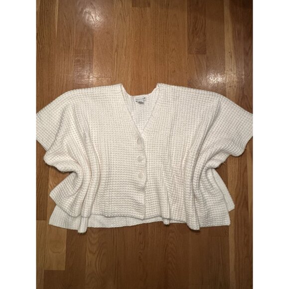 Cupcakes and Cashmere Poncho One Size - Picture 2 of 8